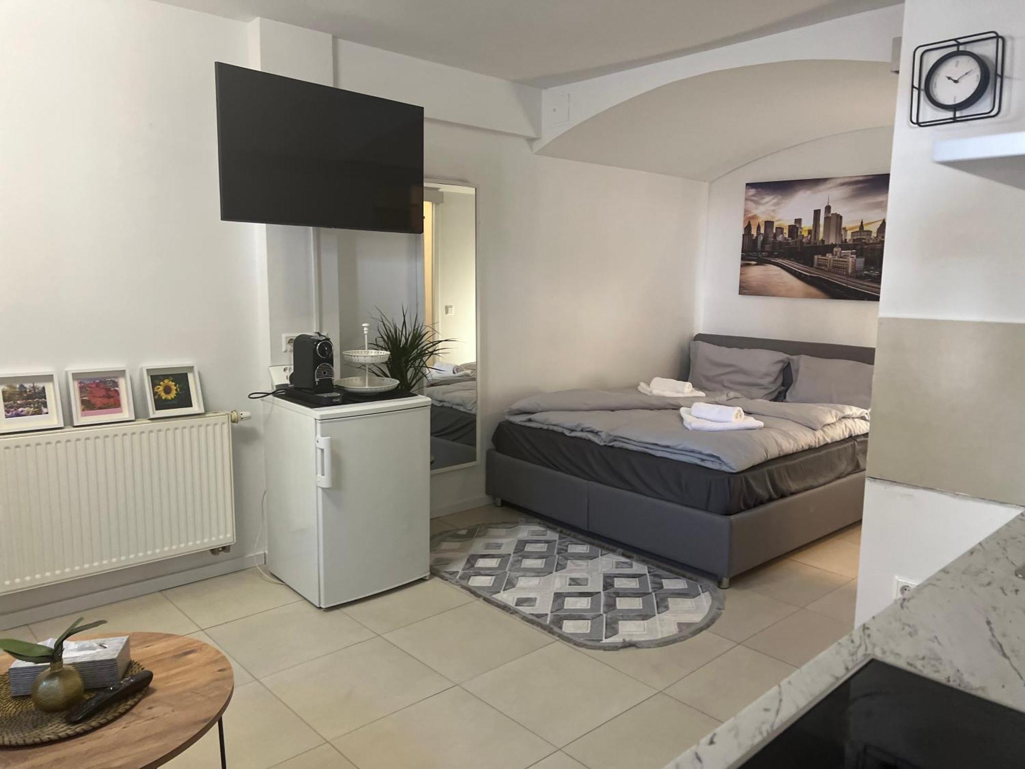 Hilde Apartments Rheinhausen Esterno foto