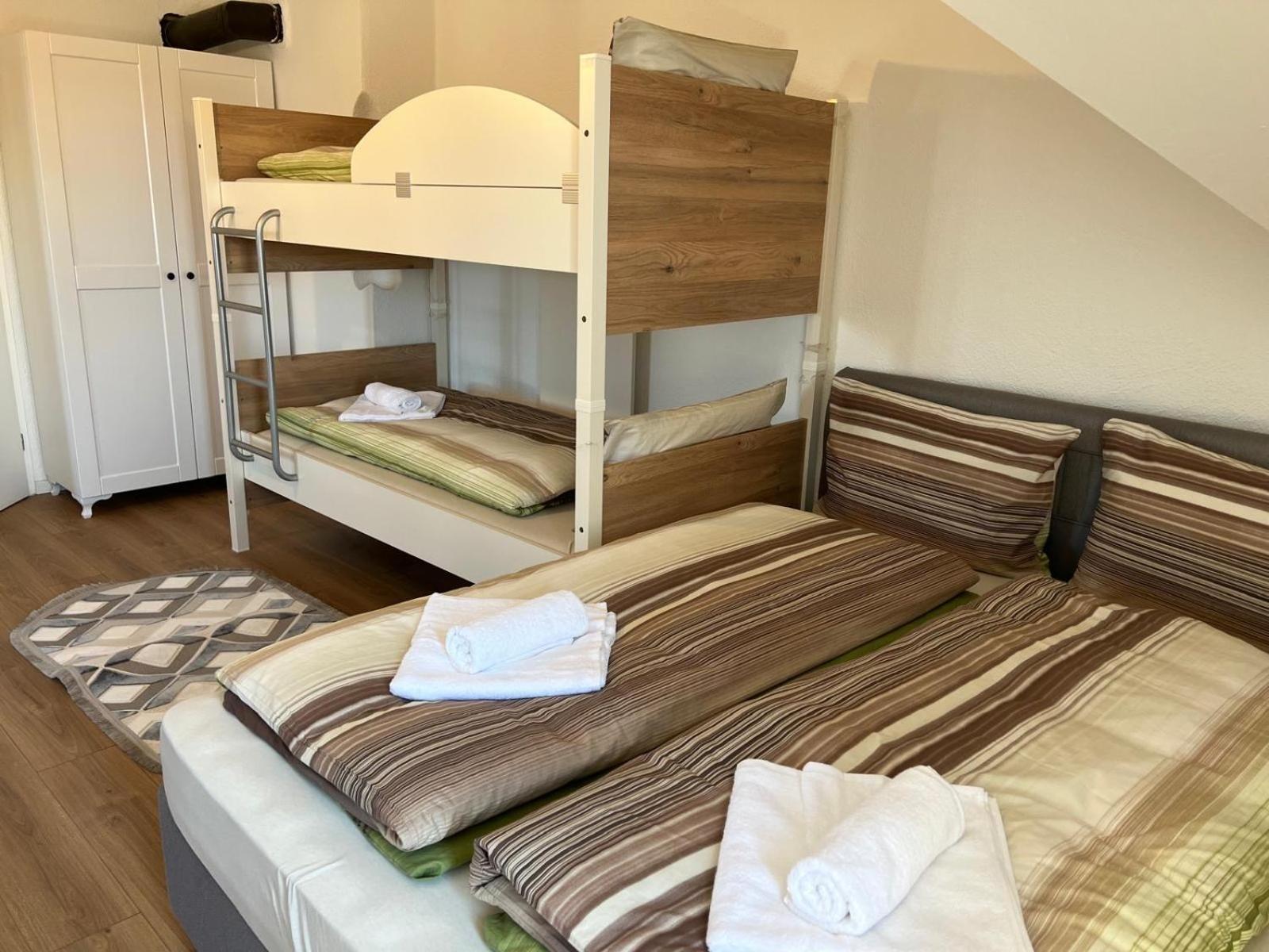 Hilde Apartments Rheinhausen Esterno foto